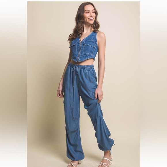 10 Full-Length Tencel Cargo Pants - Picture 2 of 4